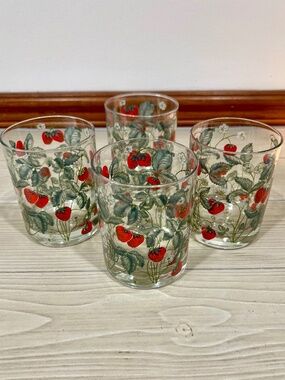 Cera Glass Strawberries Vines and Blossoms Double Old Fashioned Glass (4)